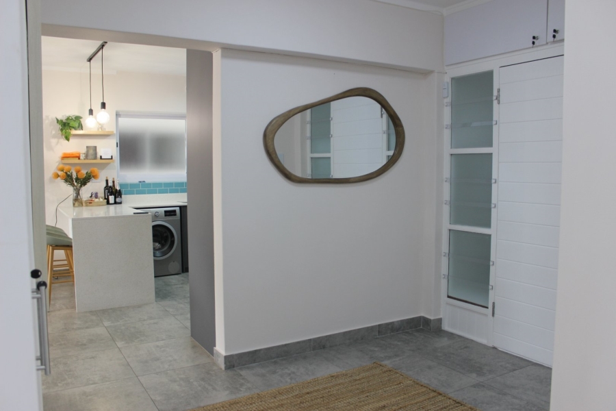 To Let 2 Bedroom Property for Rent in Sea Point Western Cape